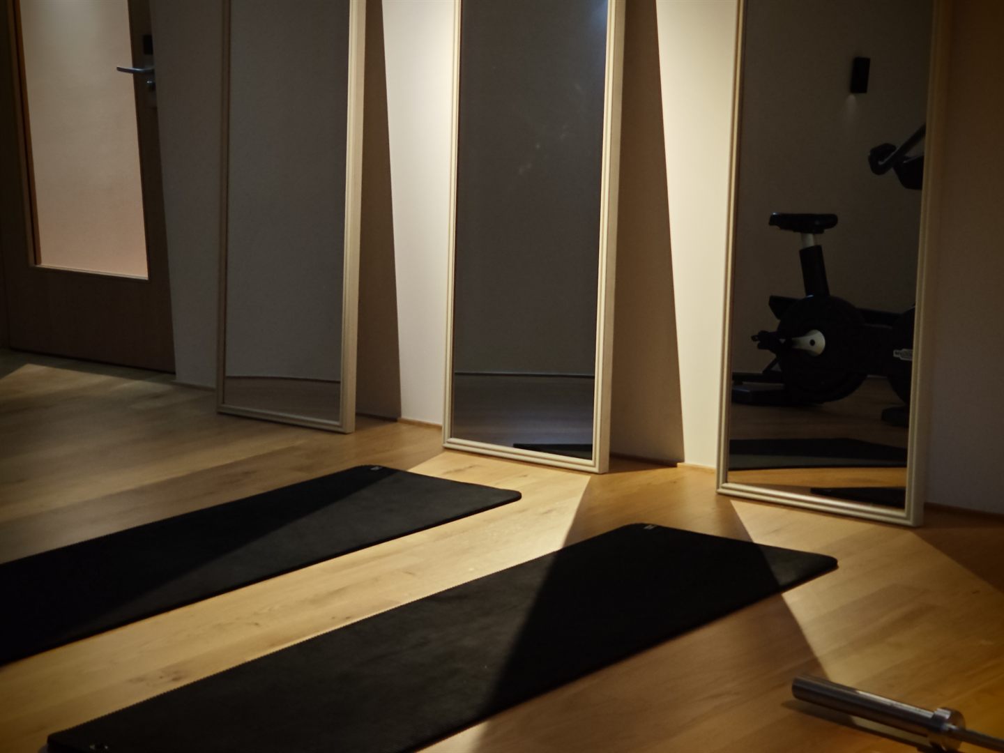 Trainingsbereich eines Fitnessstudios